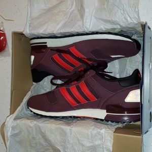 Adidas ZX 700 maroon/red 9.5 sneakers